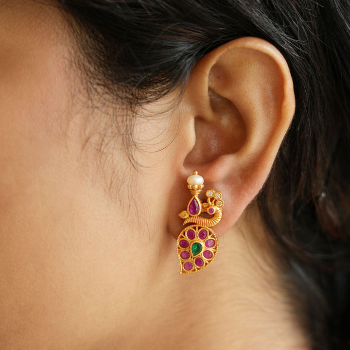 Pure 92.5 Silver Nivar Earrings | SHOBITAM