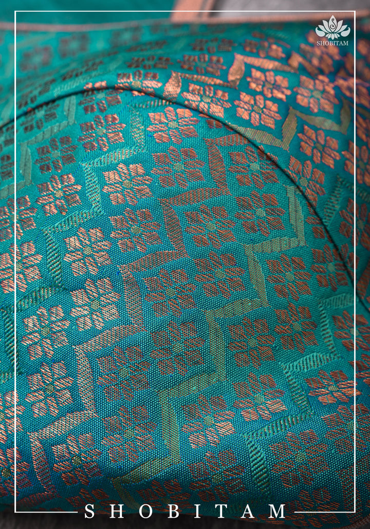Exquisite Size 36 Curved Base, Tie Back Blouse in Pure Kanjivaram Brocade Silk in Blue Green Dual Tone