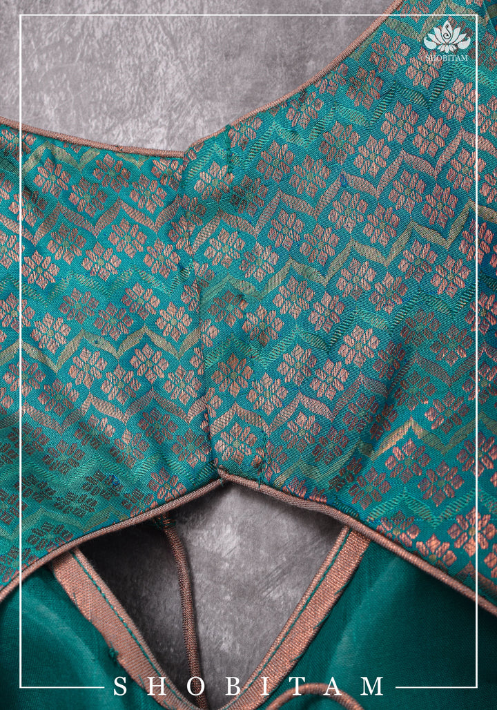 Exquisite Size 36 Curved Base, Tie Back Blouse in Pure Kanjivaram Brocade Silk in Blue Green Dual Tone
