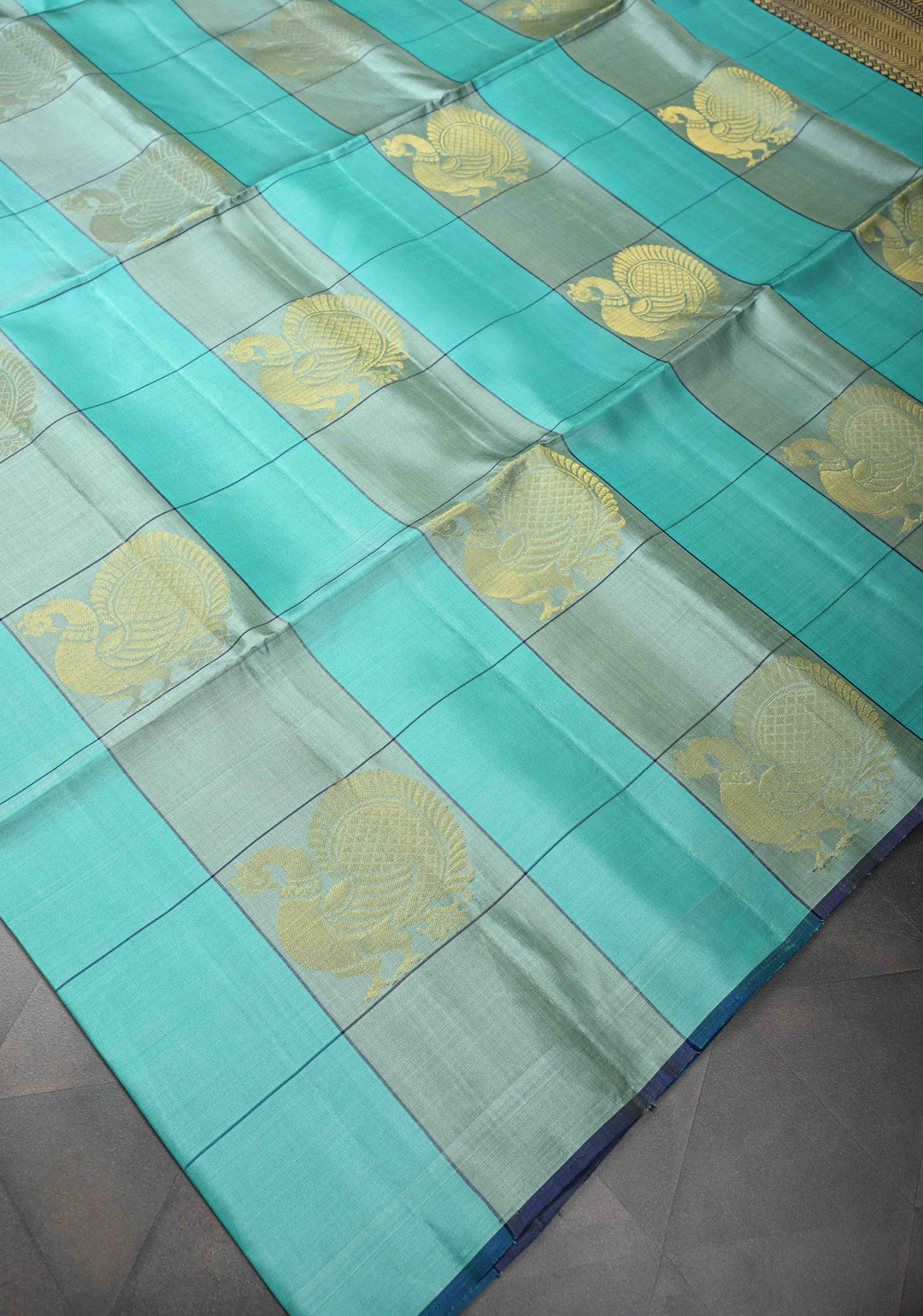 Borderless Turquoise & Sage Green Checks Kanjivaram Soft Silk Saree With Peacock Buttas | SILK MARK CERTIFIED