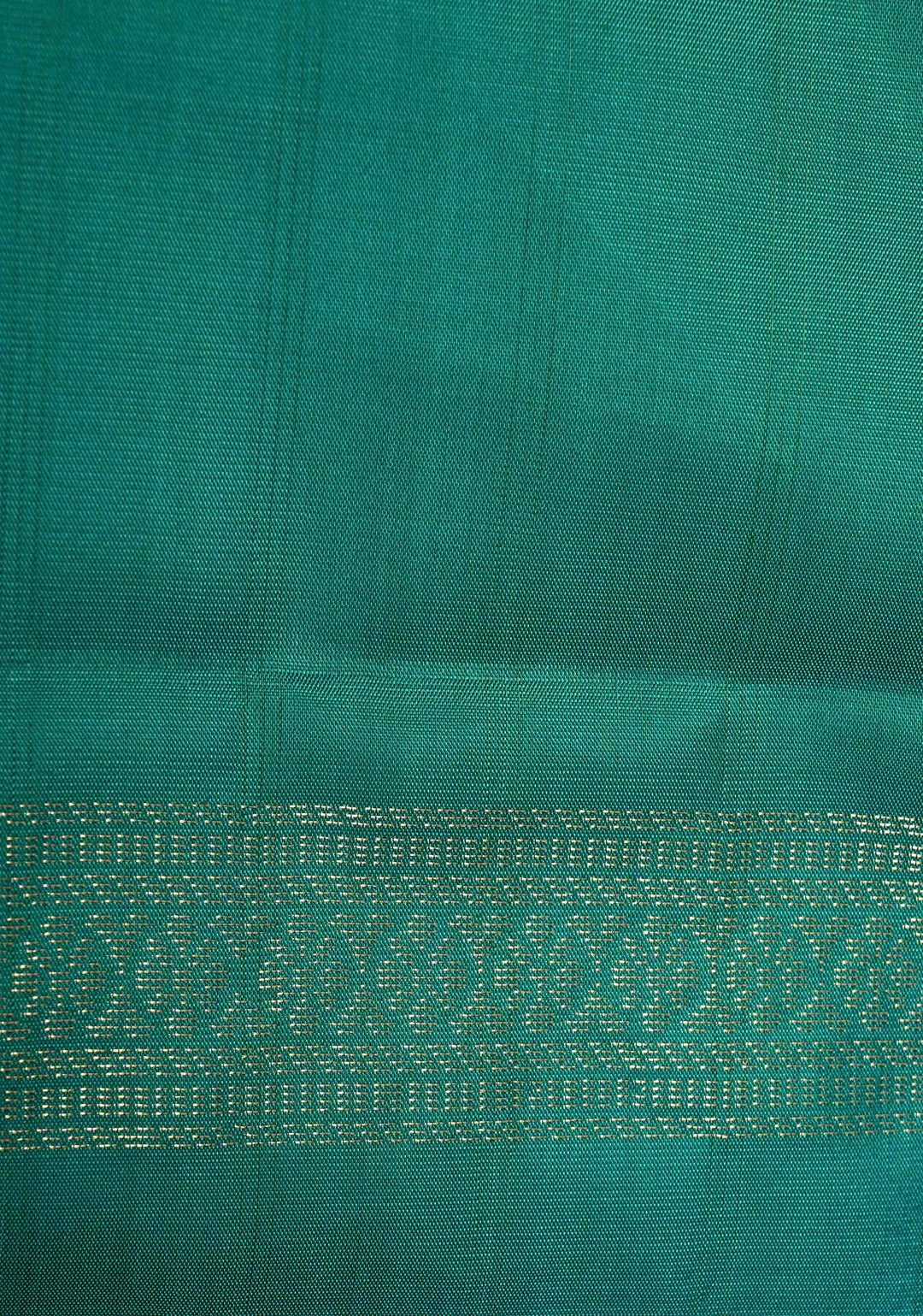 Fuchsia Pink Borderless Resham Checks on Kanjivaram Soft Silk Saree with Zari Buttas and Contrast Pallu | SILK MARK CERTIFIED