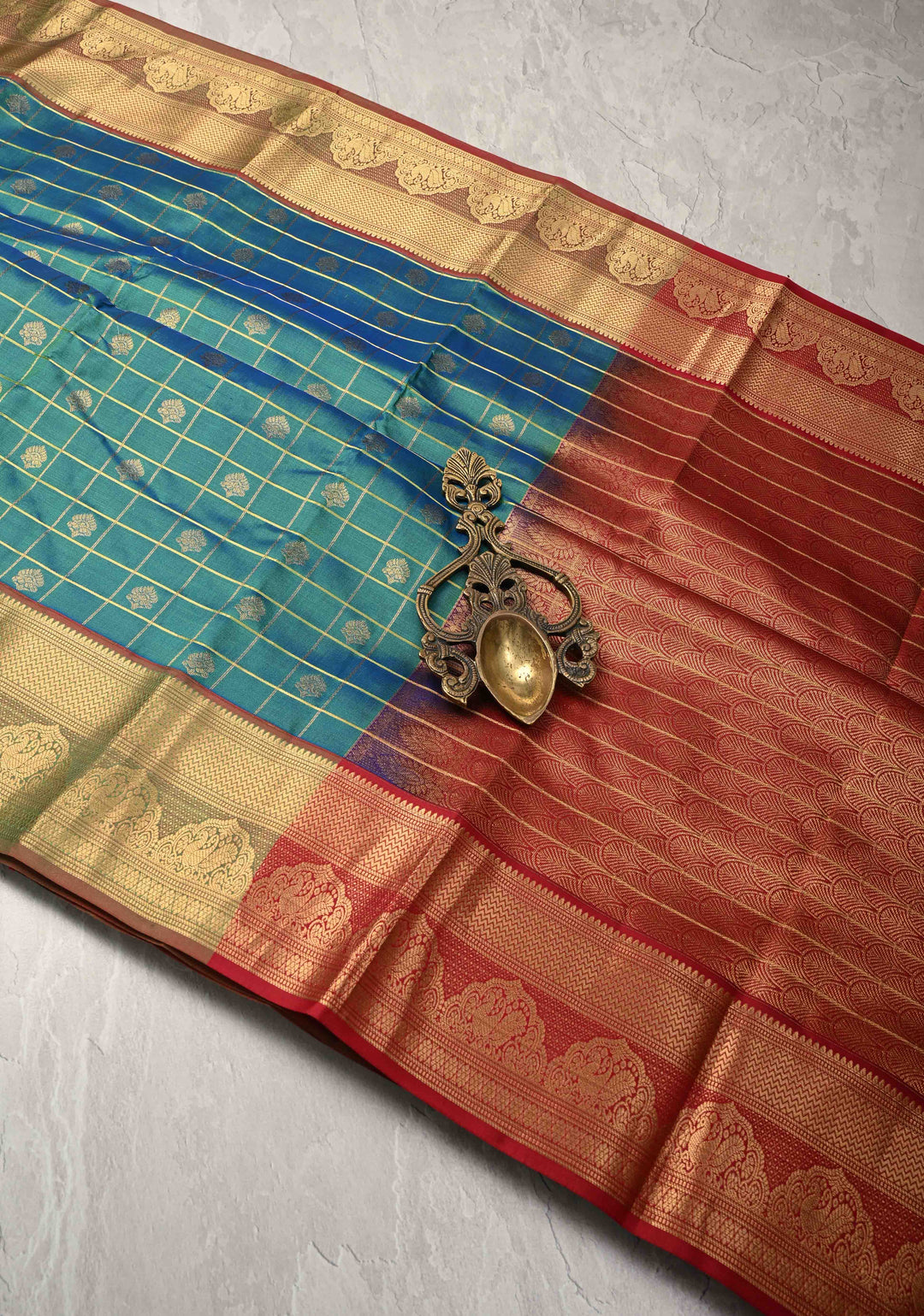 Blue Dual tone Zari Checks on  Kanjivaram Soft Silk Saree with Zari Buttas and Contrast Zari Border | SILK MARK CERTIFIED