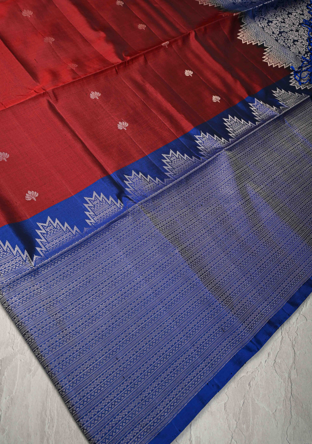 Maroon Kanjivaram Soft Silk Saree with Zari Buttas and Half Contrast Temple Zari Border | SILK MARK CERTIFIED