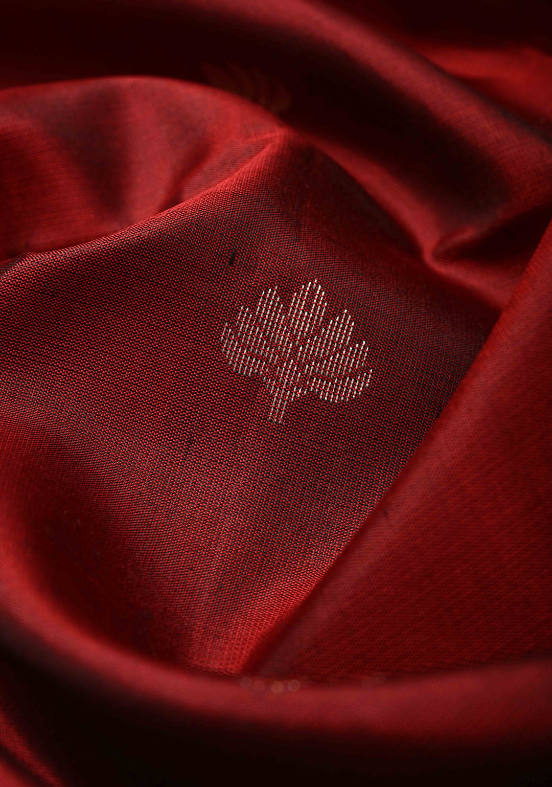 Maroon Kanjivaram Soft Silk Saree with Zari Buttas and Half Contrast Temple Zari Border | SILK MARK CERTIFIED