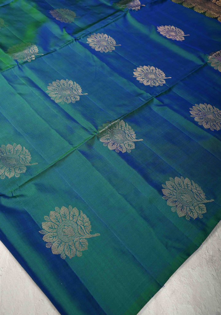 Peacock Blue Dual tone Borderless Kanjivaram Soft Silk Saree with Floral Buttas and Contrast Pallu | SILK MARK CERTIFIED