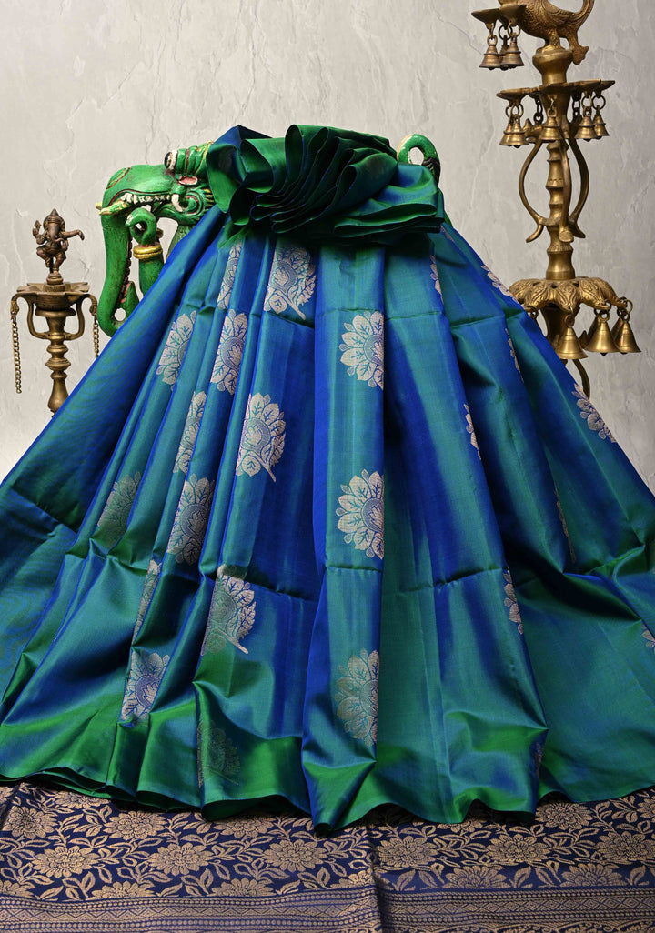 Peacock Blue Dual tone Borderless Kanjivaram Soft Silk Saree with Floral Buttas and Contrast Pallu | SILK MARK CERTIFIED