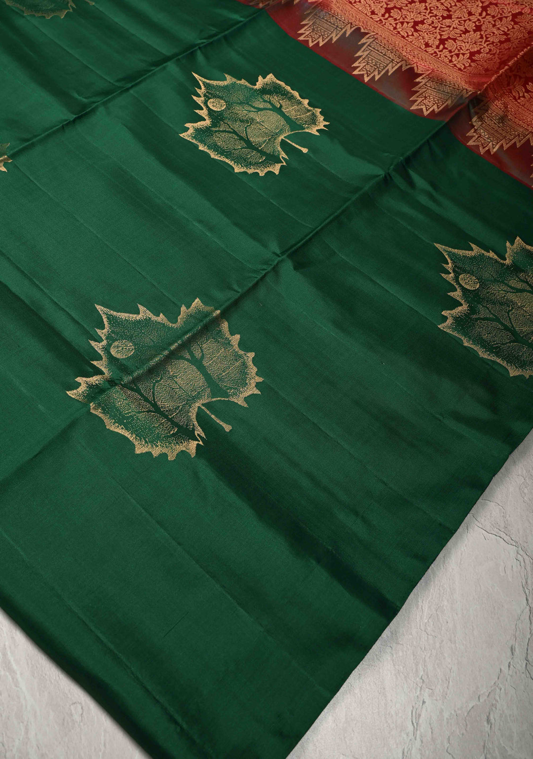 Maple Leaf Buttas Deep Forest Green Borderless Kanjivaram Soft Silk Saree and Contrast Pallu | SILK MARK CERTIFIED