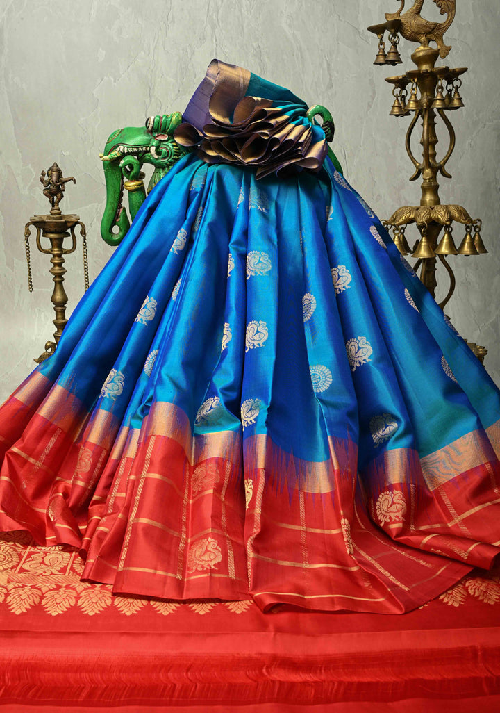 Peacock Blue Dual tone Kanjivaram Soft Silk Saree with Peacock Buttas and Contrast Zari Checks Border | SILK MARK CERTIFIED