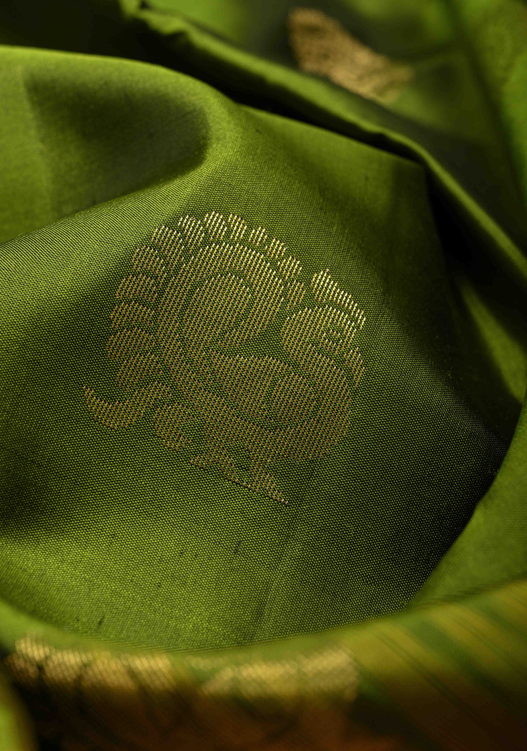Mehendi Green Kanjivaram Soft Silk Saree with Peacock Buttas and Contrast Zari Checks Border | SILK MARK CERTIFIED