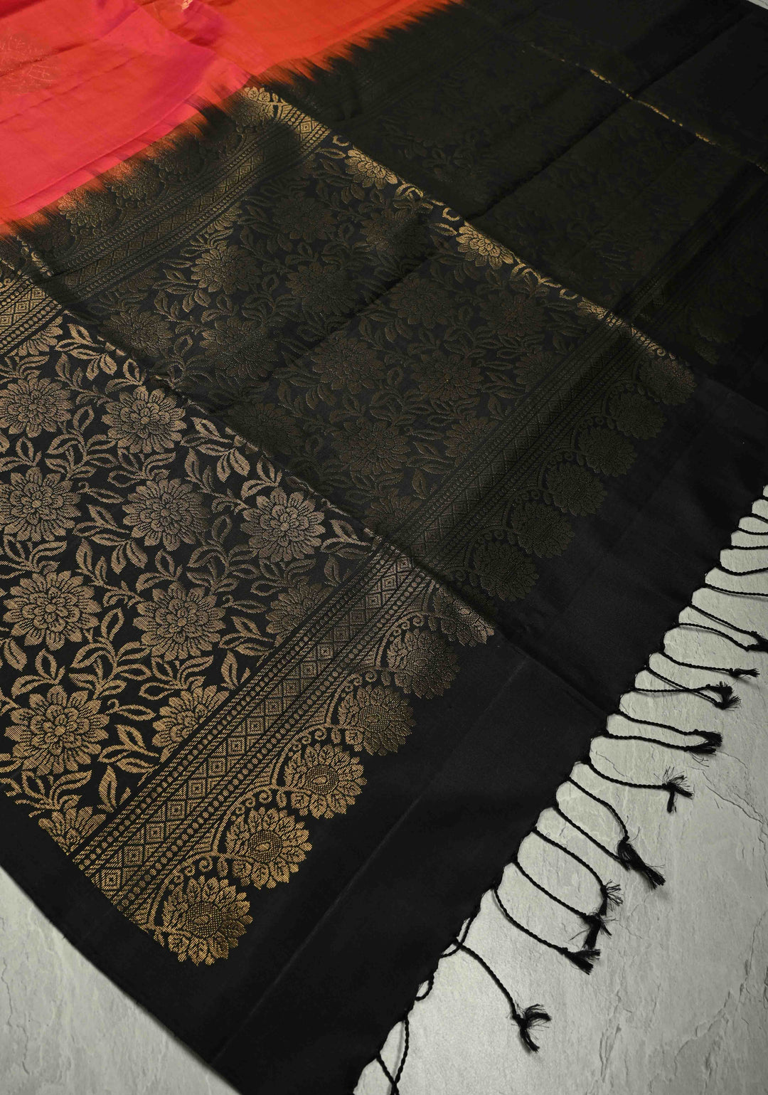 Pink Dual Tone Borderless Kanjivaram Soft Silk Saree with Floral Zari Buttas and Contrast Pallu | SILK MARK CERTIFIED