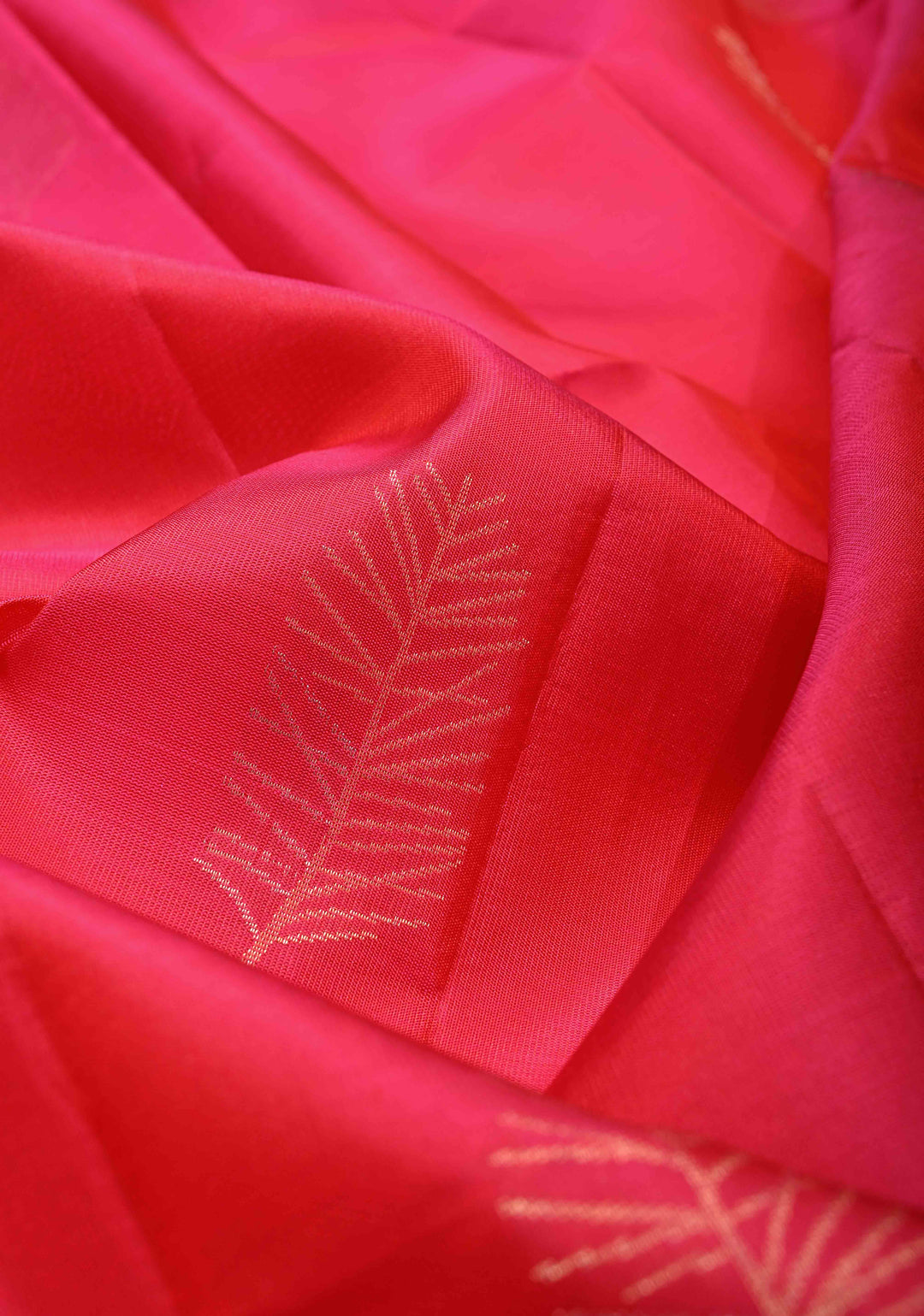 Rani Pink Dual Tone Lightweight Pure Kanjivaram Soft Silk Saree with Tree Motifs and Minimal Zari Border | SILK MARK CERTIFIED