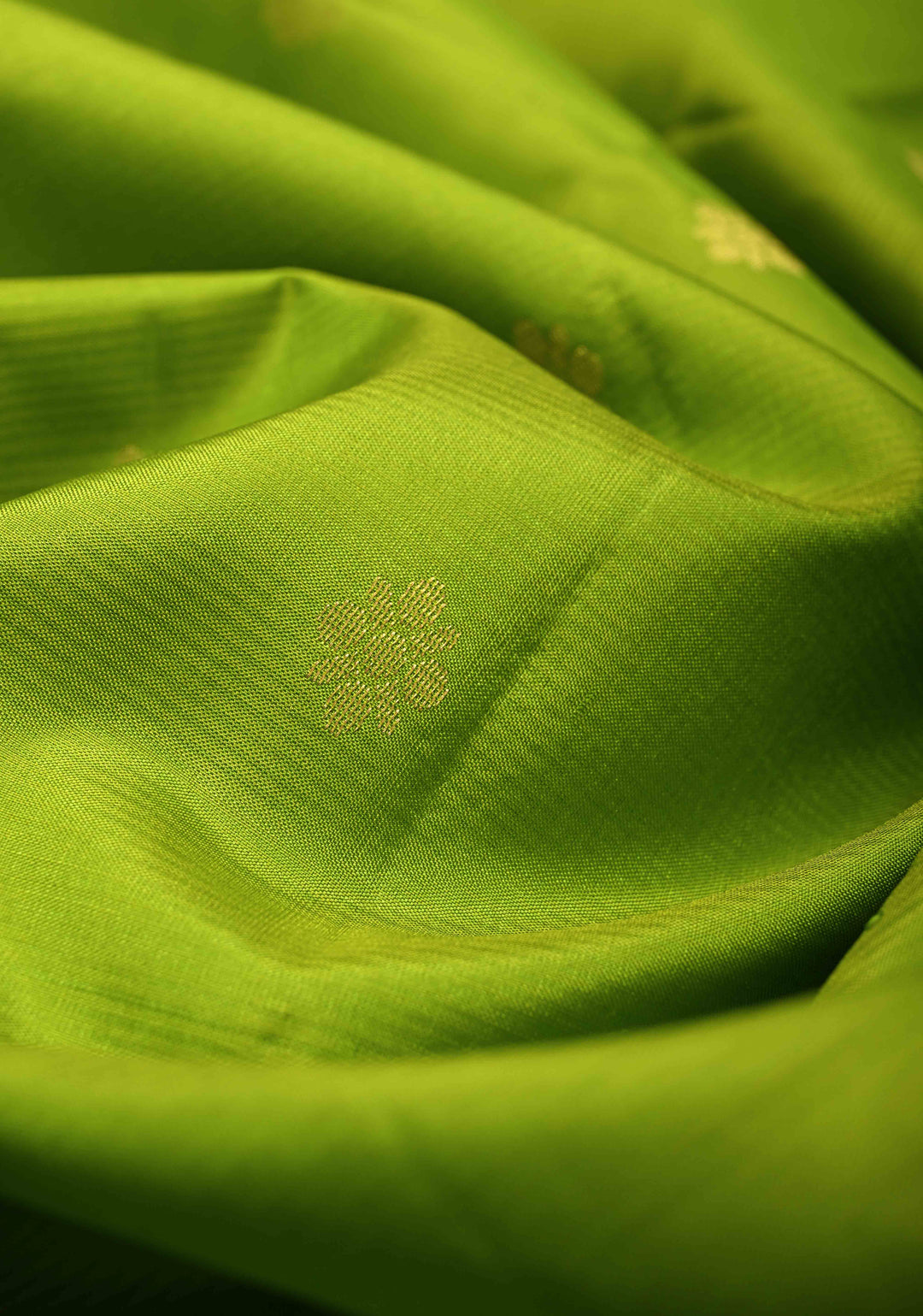 Lime Green Pure Kanjivaram Soft Silk Saree with Zari Buttas and Contrast Bottle Green Rettiapet Zari Border | SILK MARK CERTIFIED