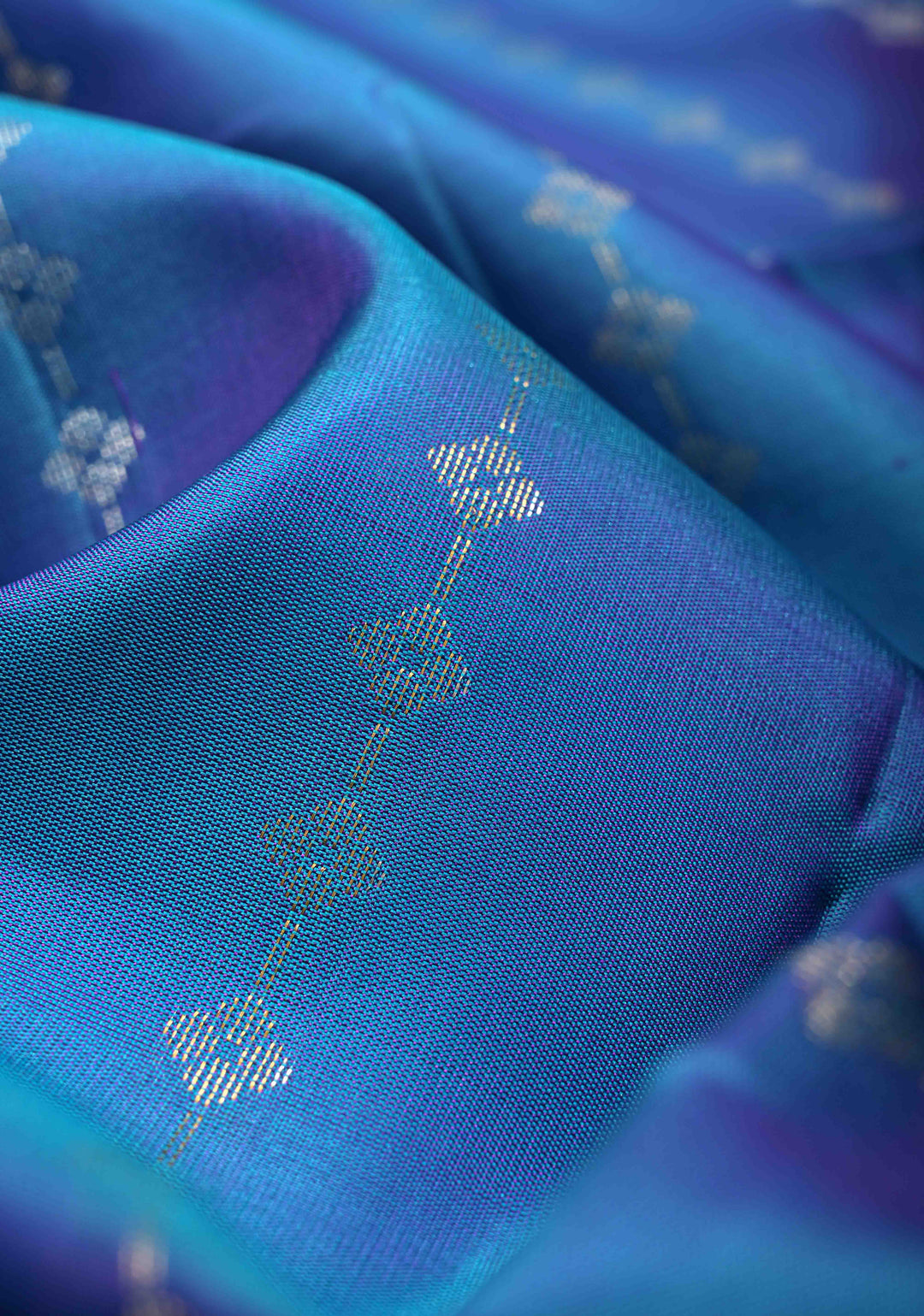 Aegean Blue Dual Tone Pure Kanjivaram Soft Silk Saree with Zari Stripes and Contrast Magenta Border | SILK MARK CERTIFIED