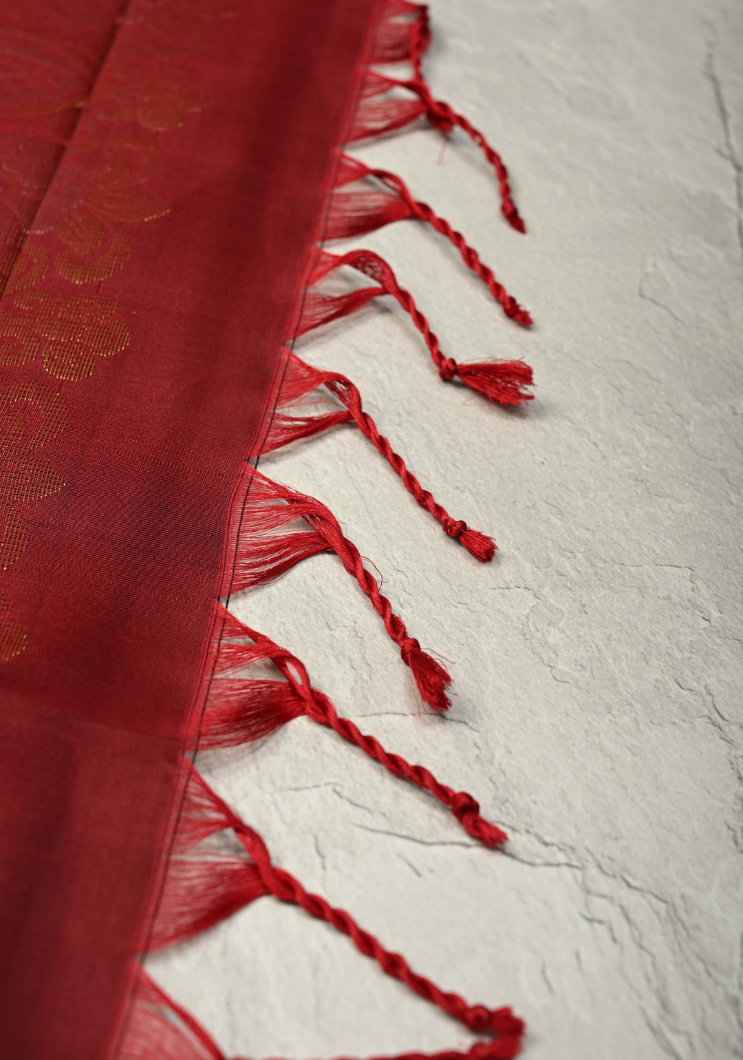 Deep Green Lightweight Pure Kanjivaram Soft Silk Saree with Zari Buttas and Contrast Border | SILK MARK CERTIFIED