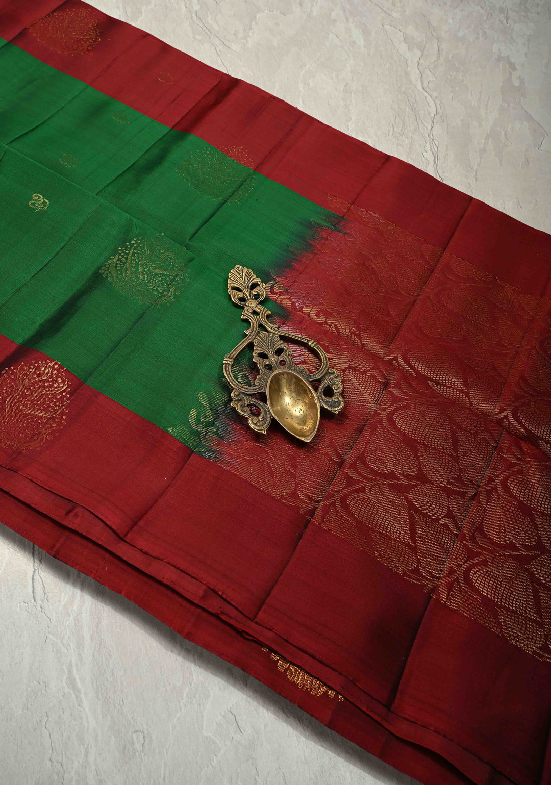 Deep Green Lightweight Pure Kanjivaram Soft Silk Saree with Zari Buttas and Contrast Border | SILK MARK CERTIFIED