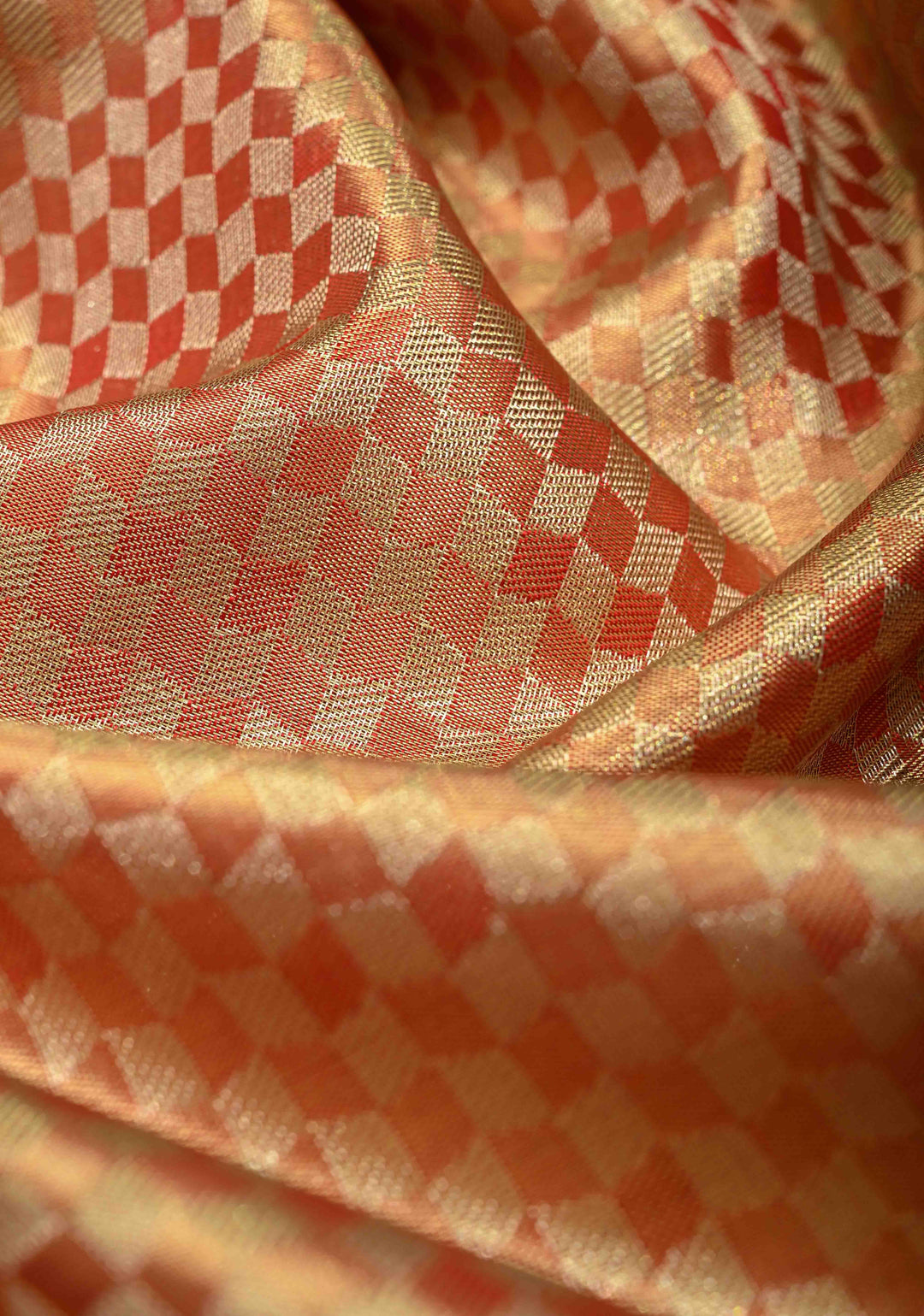 Red-gold Dual Tone Tissue Kanjivaram Pure Silk Saree with Zari Brocade and Zari Border | SILK MARK CERTIFIED | SHOBITAM