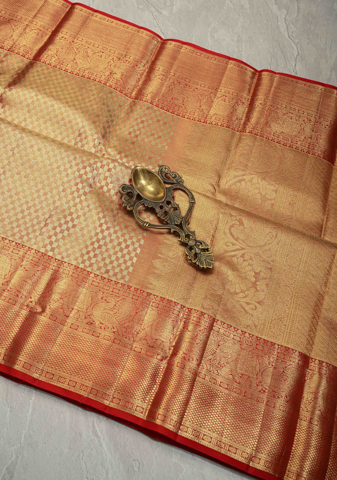 Red-gold Dual Tone Tissue Kanjivaram Pure Silk Saree with Zari Brocade and Zari Border | SILK MARK CERTIFIED | SHOBITAM