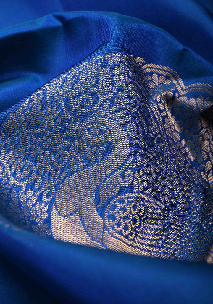 Royal Blue Borderless Dual tone Kanjivaram Soft Silk Saree with Peacock Motifs | SILK MARK CERTIFIED
