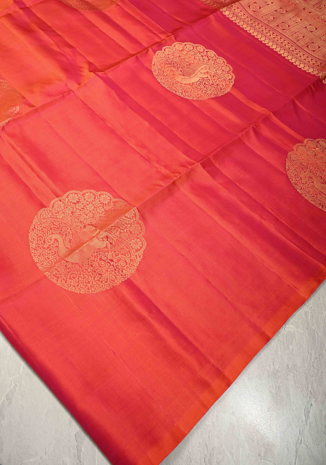 Pink Dual tone Borderless Kanjivaram Soft Silk Saree with Peacock Motifs | SILK MARK CERTIFIED