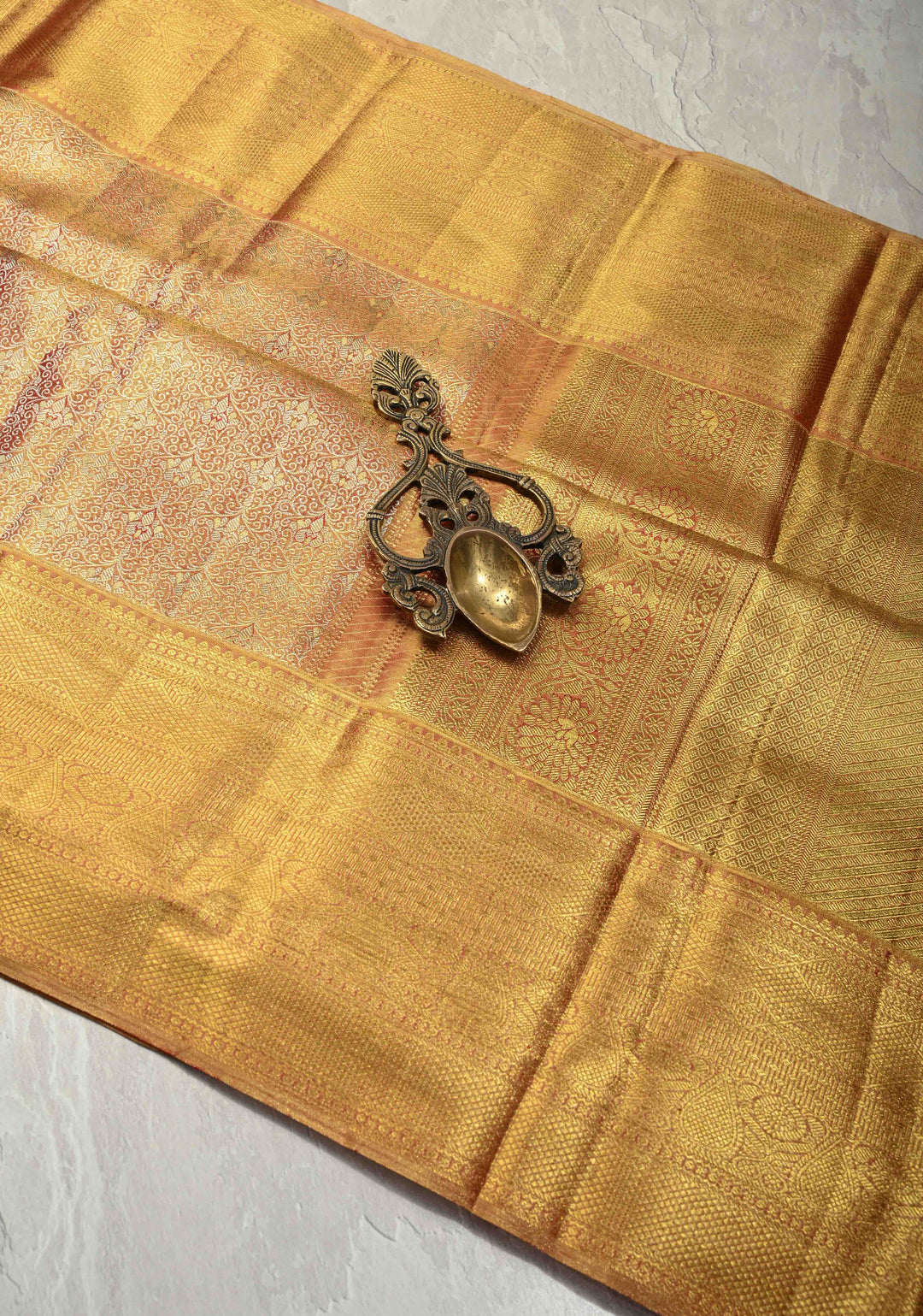 Rose Gold Dual Tone Tissue Kanjivaram Pure Silk Saree with Meenakari Floral jaal Brocade and Wide Zari Border | SILK MARK CERTIFIED