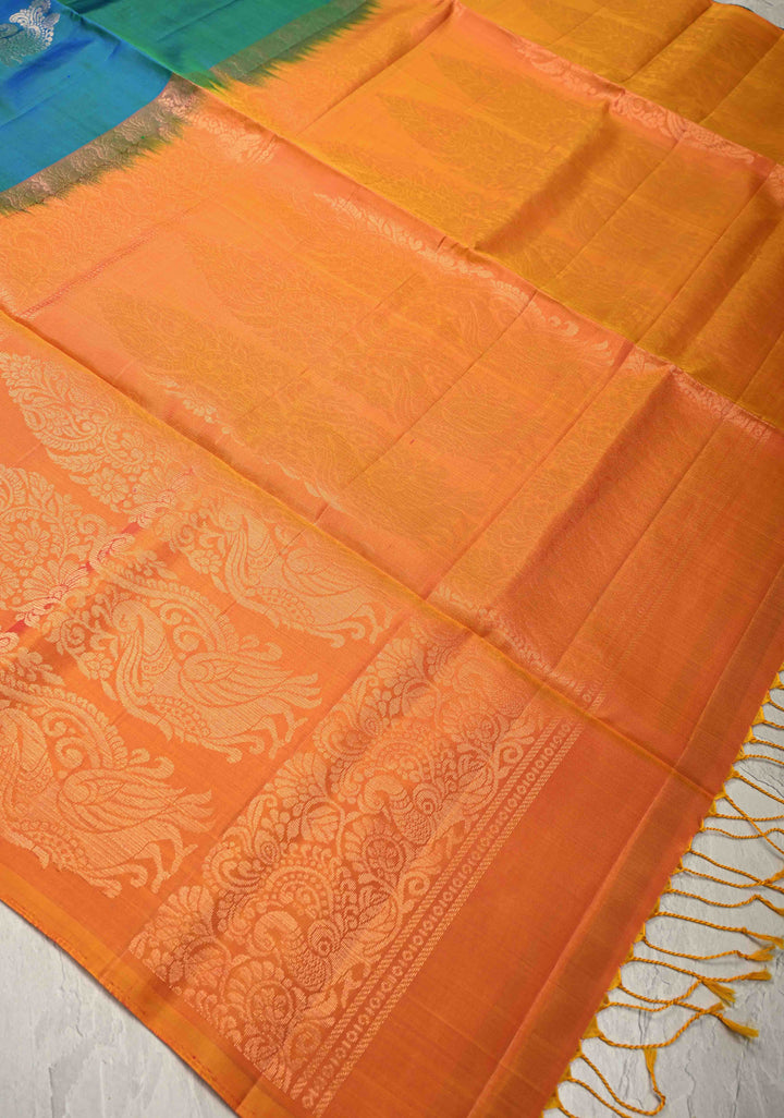 Peacock Blue Dual tone Borderless Kanjivaram Soft Silk Saree with Peacock Buttas and Contrast Pallu | SILK MARK CERTIFIED | SHOBITAM
