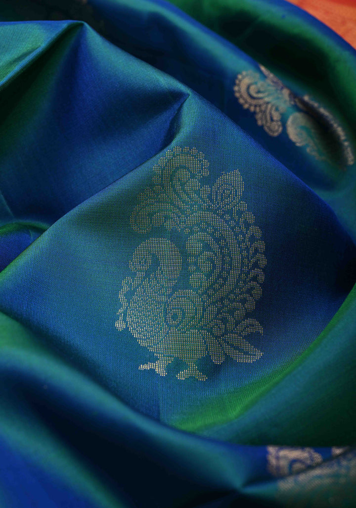 Peacock Blue Dual tone Borderless Kanjivaram Soft Silk Saree with Peacock Buttas and Contrast Pallu | SILK MARK CERTIFIED | SHOBITAM