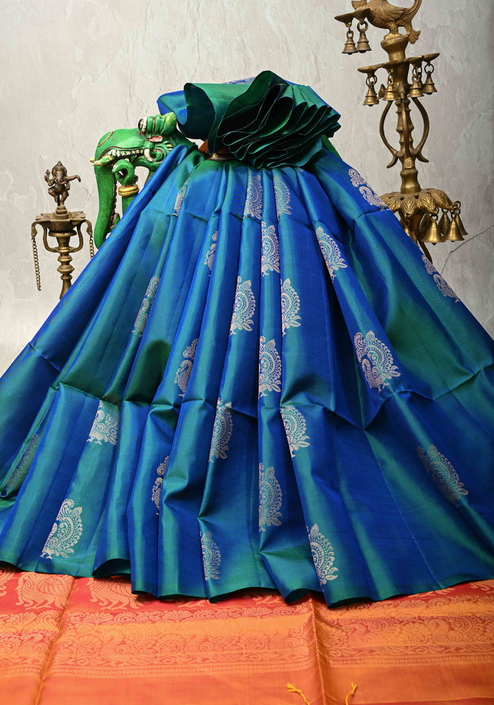 Peacock Blue Dual tone Borderless Kanjivaram Soft Silk Saree with Peacock Buttas and Contrast Pallu | SILK MARK CERTIFIED | SHOBITAM