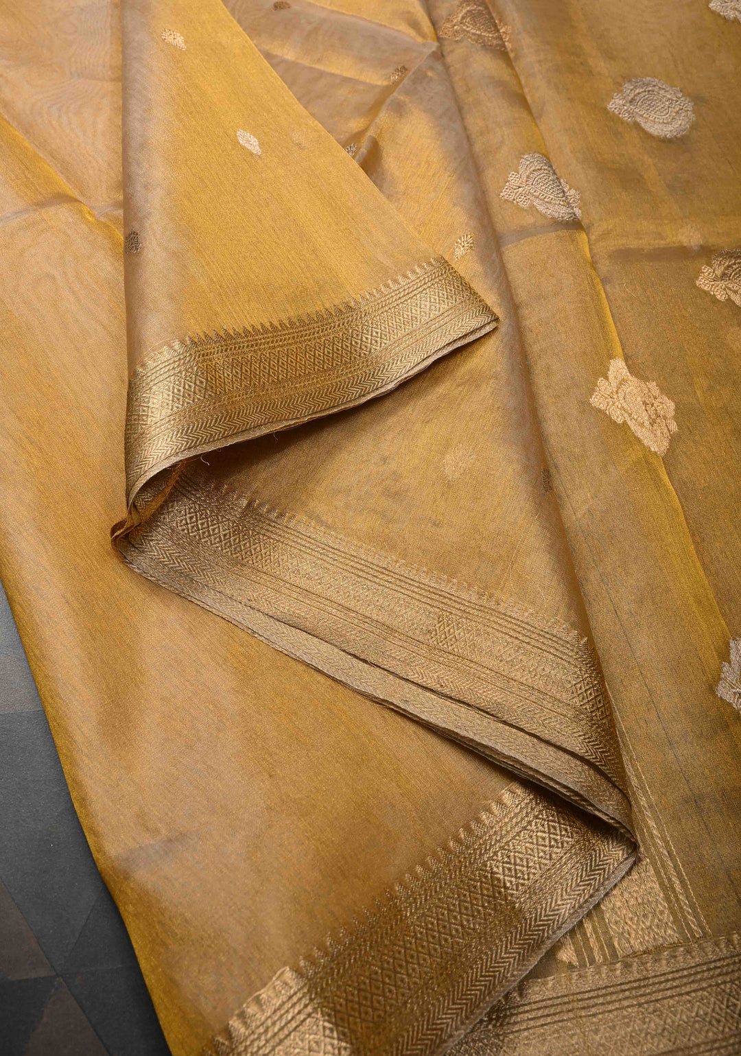 Exquisite Gold Pure Banarasi Organza Tissue Silk Saree with Sona Rupa Buttis and Zari Border | SILK MARK CERTIFIED