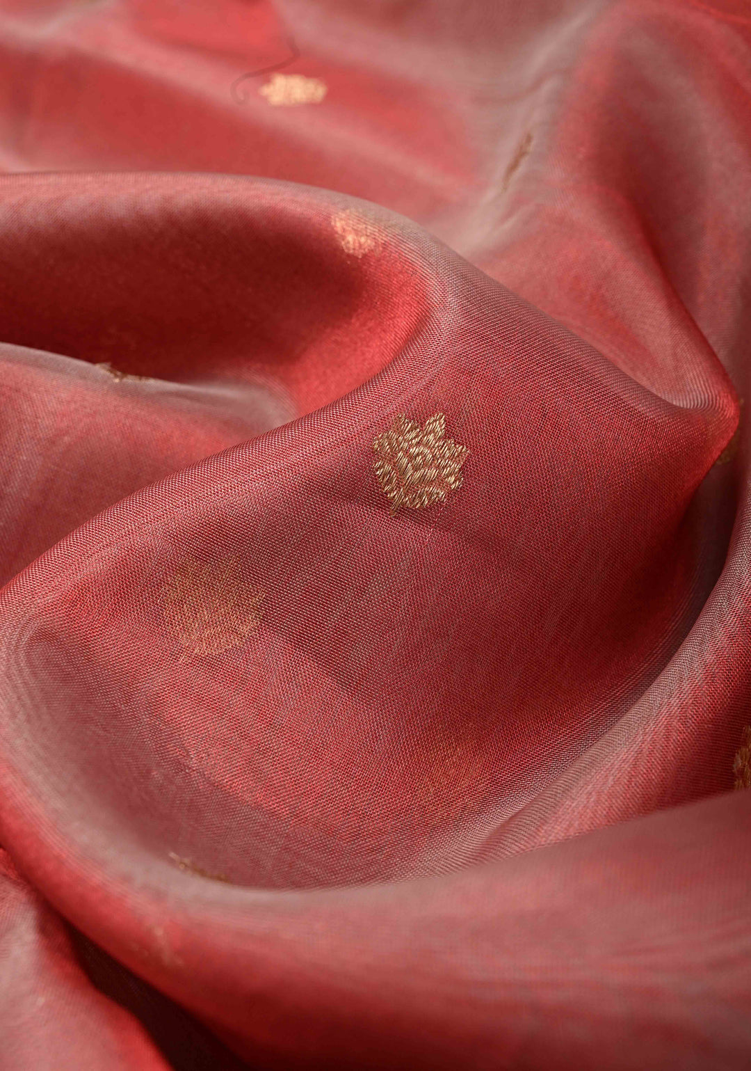 Coral Pink Pure Banarasi Organza Silk Handloom Saree with Zari Buttas and Scallop Border | SILK MARK CERTIFIED