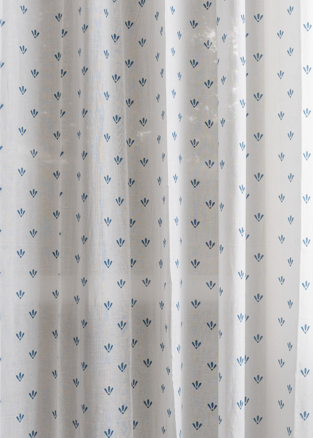 Aniseed Indigo 100% cotton floral sheer curtain for living room - Light filtering - Single Piece