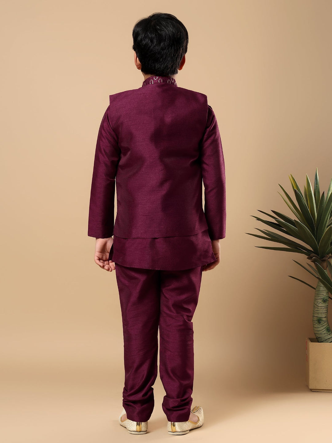 Boys Cotton Silk Oval Sequined Buti Pattern Kurta Pyjama and Waistcoat Set - Wine | SHOBITAM