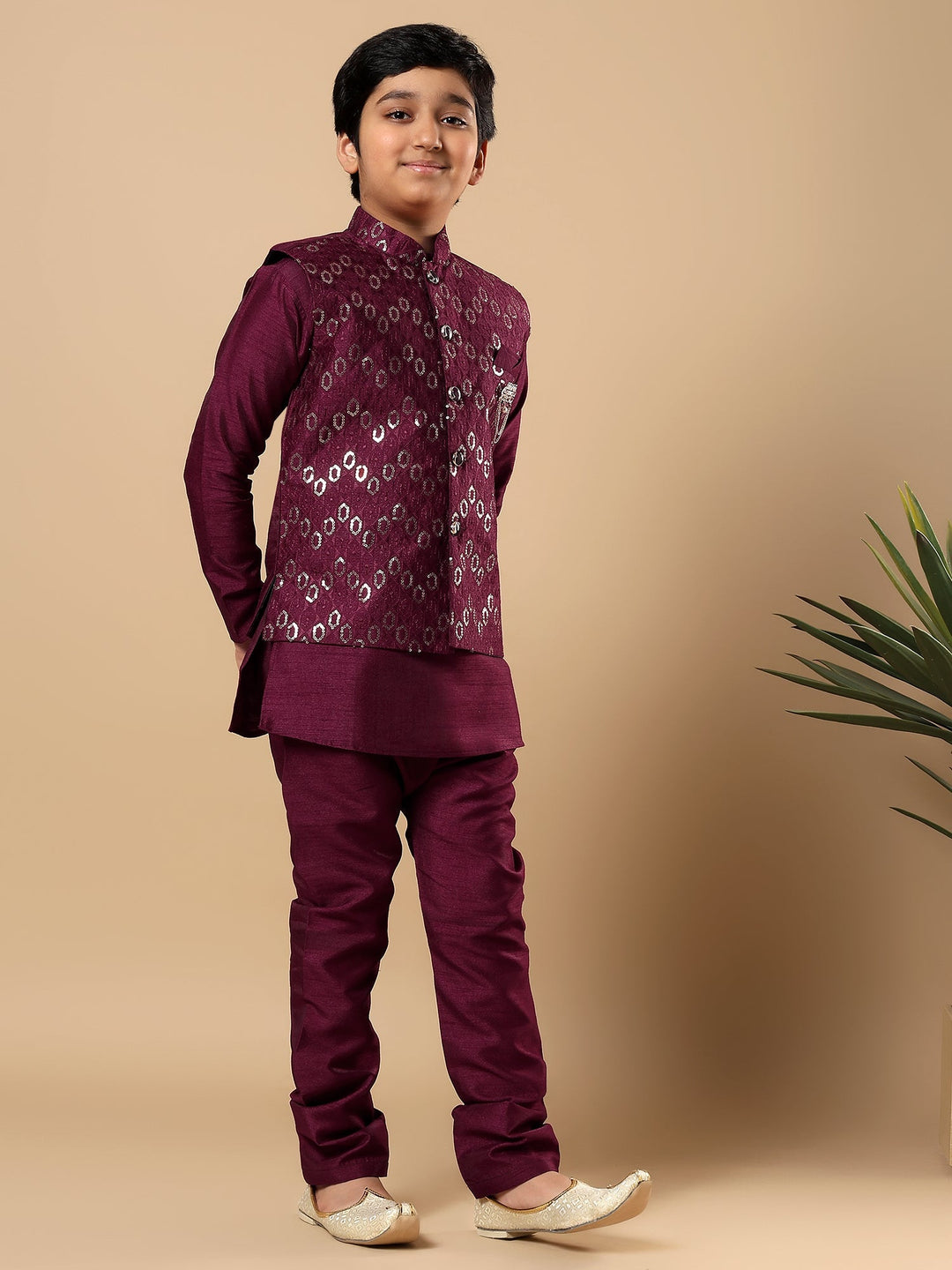 Boys Cotton Silk Oval Sequined Buti Pattern Kurta Pyjama and Waistcoat Set - Wine | SHOBITAM