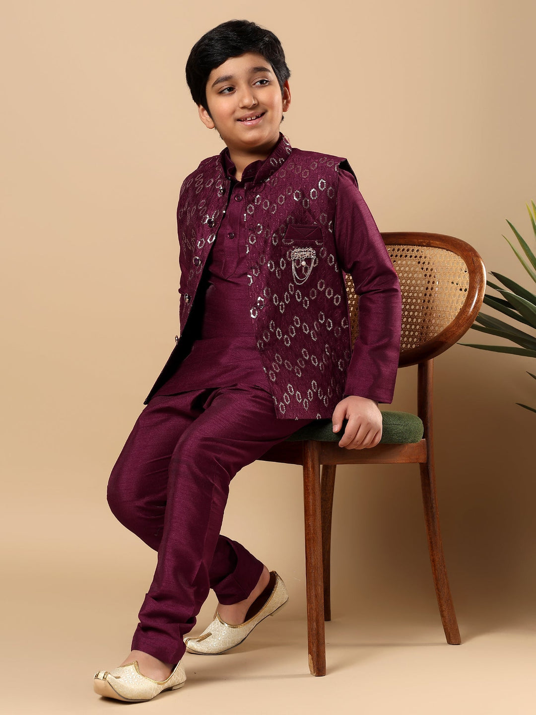 Boys Cotton Silk Oval Sequined Buti Pattern Kurta Pyjama and Waistcoat Set - Wine | SHOBITAM