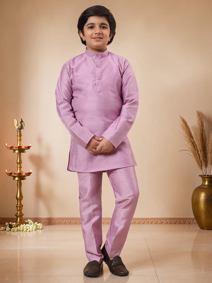 Boys Cotton Silk Kurta Pyjama Set With Geometric Jacquard Waistcoat - Lilac | SHOBITAM