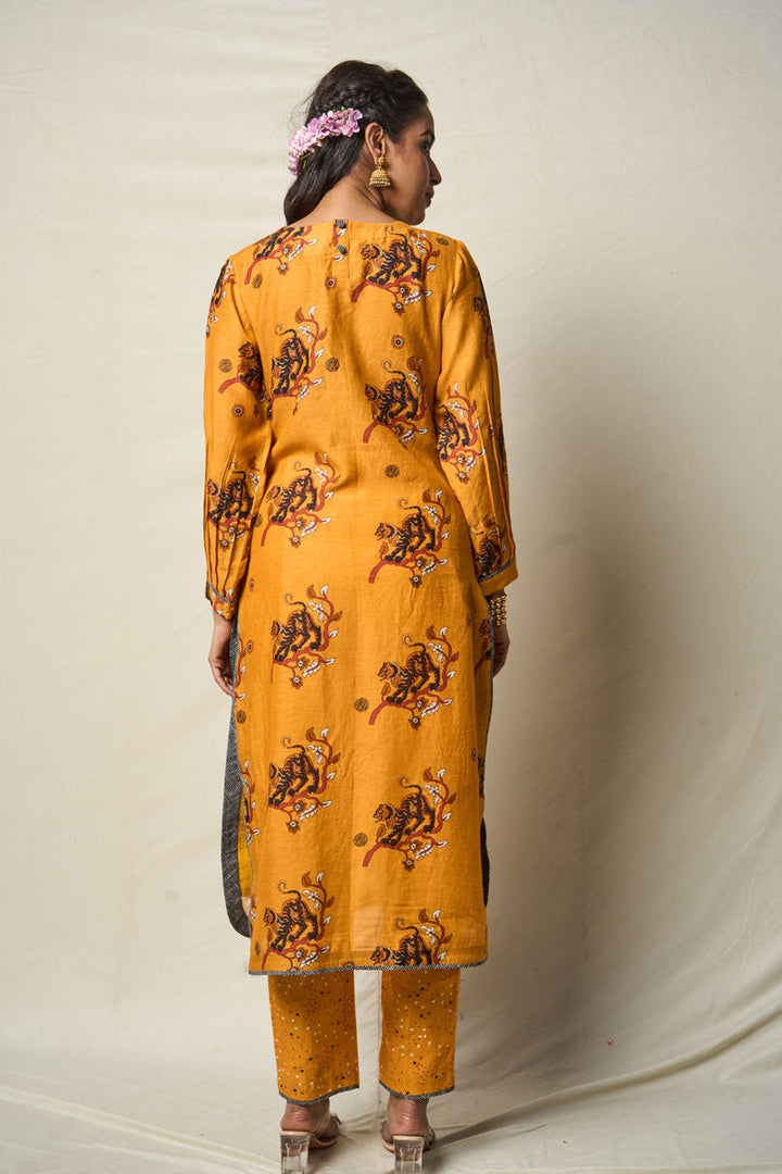 BĀGH KURTA + PANT (SET OF 2) | SHOBITAM