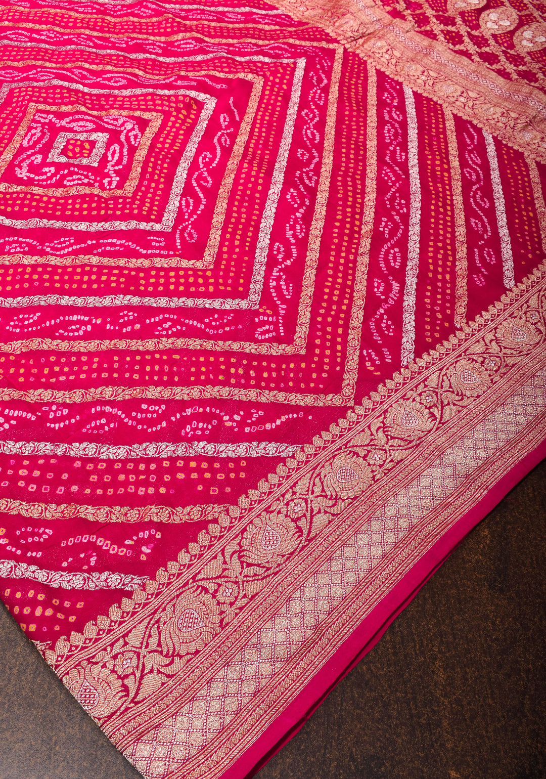 Exquisite Red geometric Zari Heal Sarkam bandhej on pure silk Banarasi georgette Saree | SILK MARK CERTIFIED