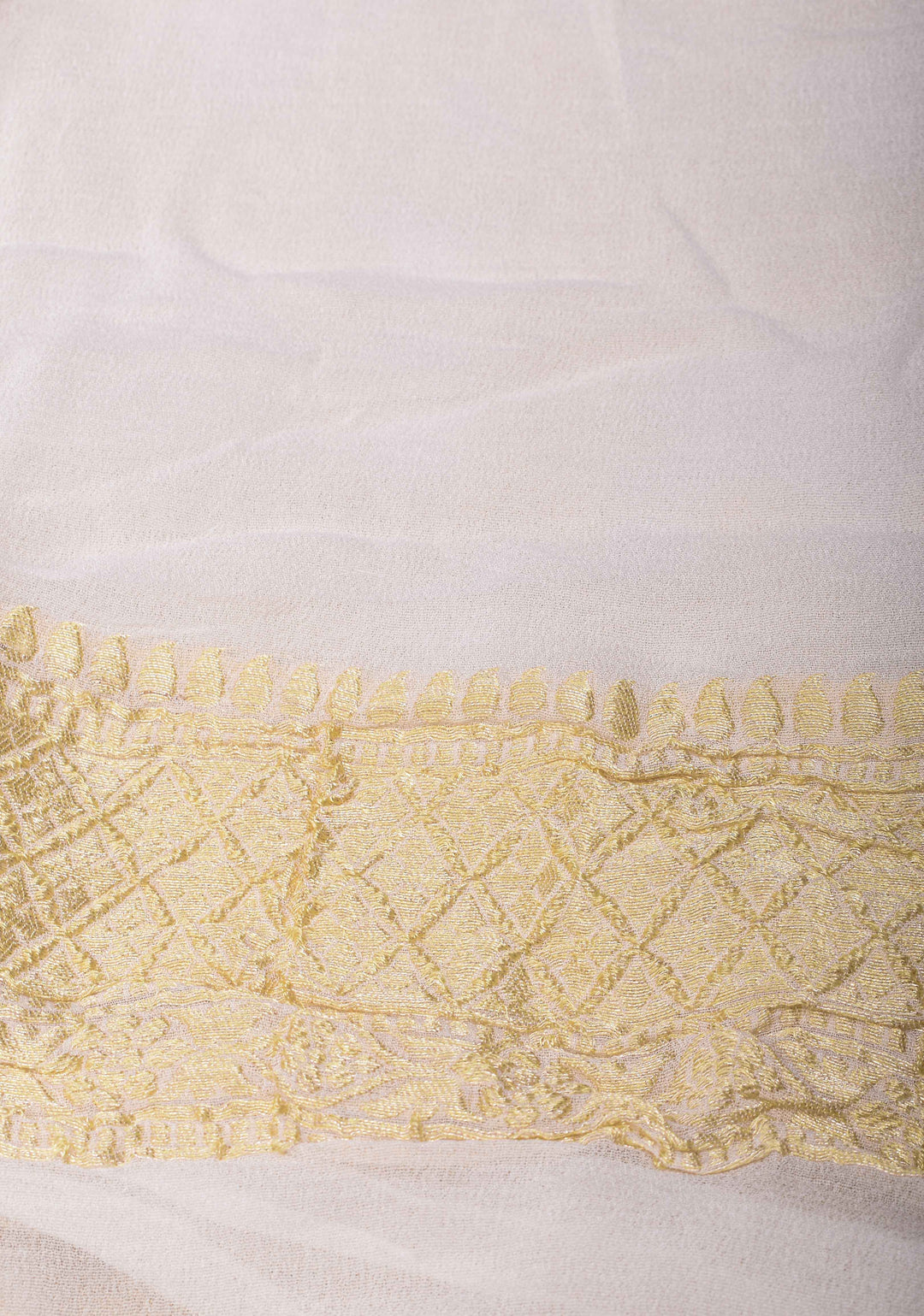 White Banarasi Georgette Silk Saree with Rose Zari Jaal and Zari Border | SILK MARK CERTIFIED