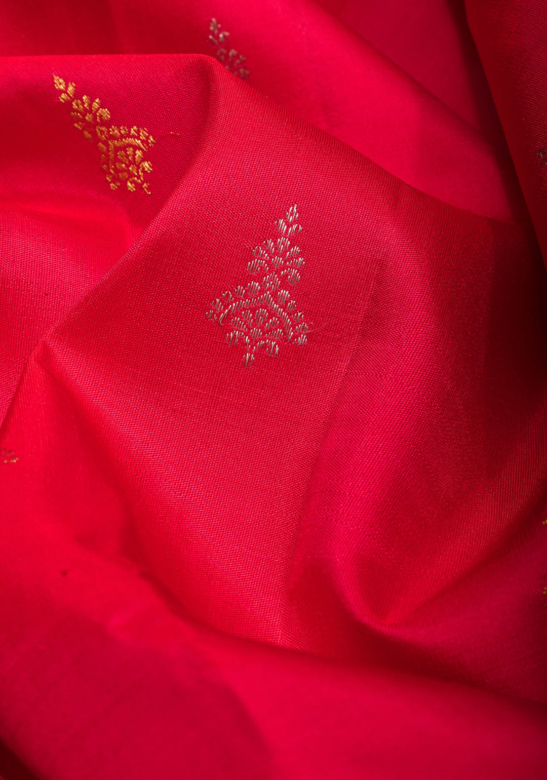 Borderless Pinkish Red  Kanjivaram Silk Saree with Banarasi inspired meenakari Motifs | SILK MARK CERTIFIED