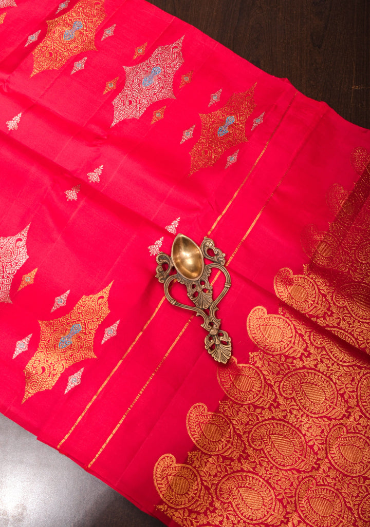 Borderless Pinkish Red  Kanjivaram Silk Saree with Banarasi inspired meenakari Motifs | SILK MARK CERTIFIED