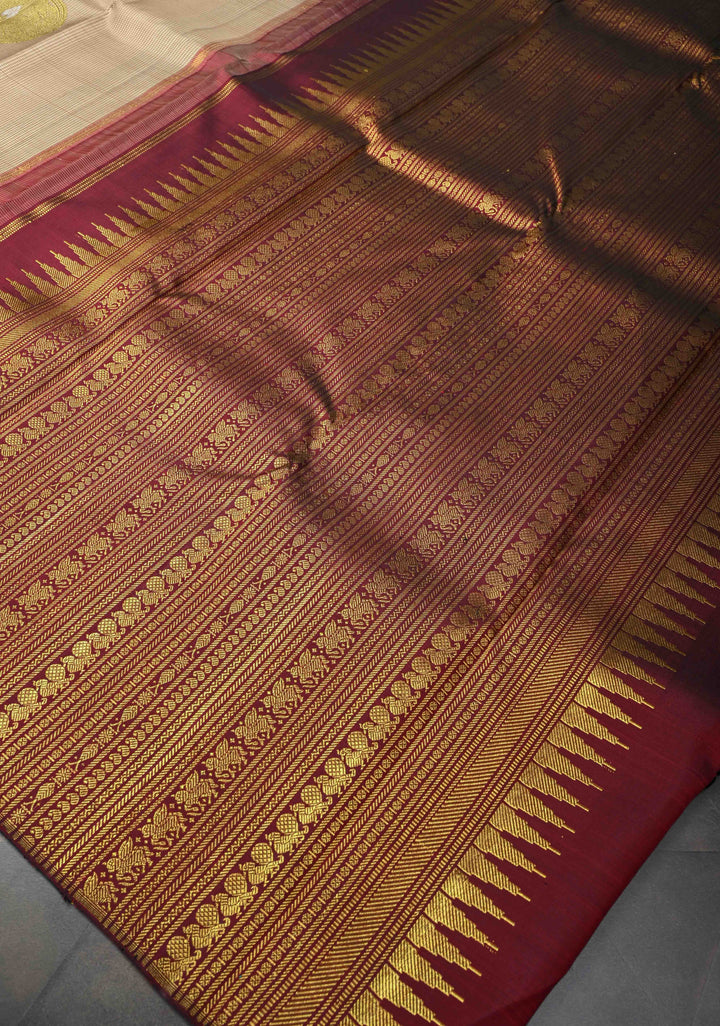 Pure Zari Borderless Beige & Khaki Gingham Checks Kanjivaram Silk Saree With Alfi Buttas | SILK MARK CERTIFIED
