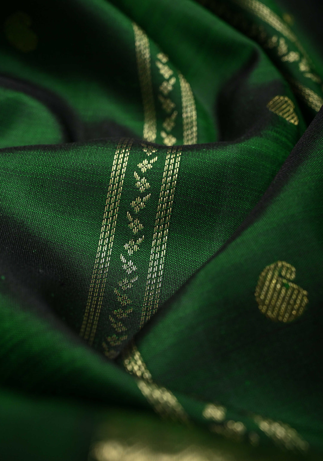 Green Ornate Zari Stripes Pure Kanjivaram Silk Saree with Zari Buttas and Zari Border | SILK MARK CERTIFIED