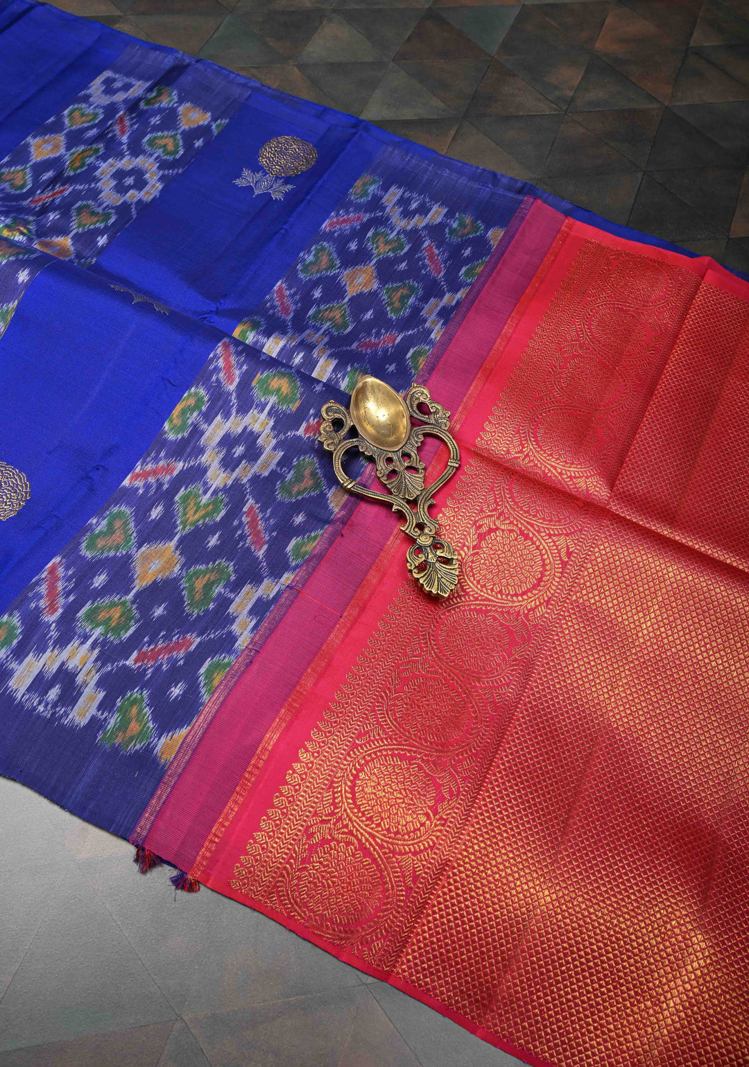 Borderless Navy Blue Ikkat Panel Kanjivaram Silk Saree With Floral Alfi Buttas | SILK MARK CERTIFIED