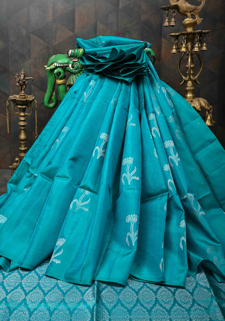 Borderless Dark Turquoise Kanjivaram Soft Silk Saree With Zari Buttas | SILK MARK CERTIFIED