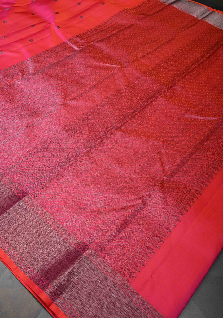 Pink dual tone Kanjivaram Pure Silk Saree with trendy Antique Black Zari Broder | SILK MARK CERTIFIED