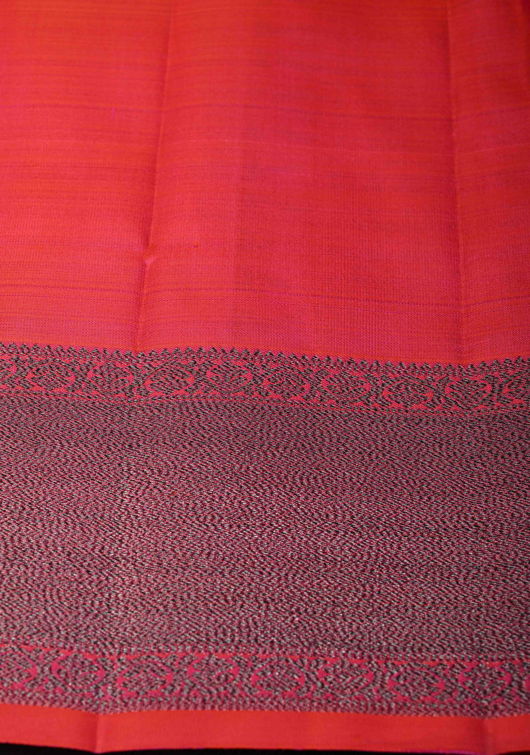 Pink dual tone Kanjivaram Pure Silk Saree with trendy Antique Black Zari Broder | SILK MARK CERTIFIED
