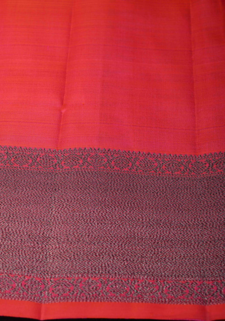 Pink dual tone Kanjivaram Pure Silk Saree with trendy Antique Black Zari Broder | SILK MARK CERTIFIED