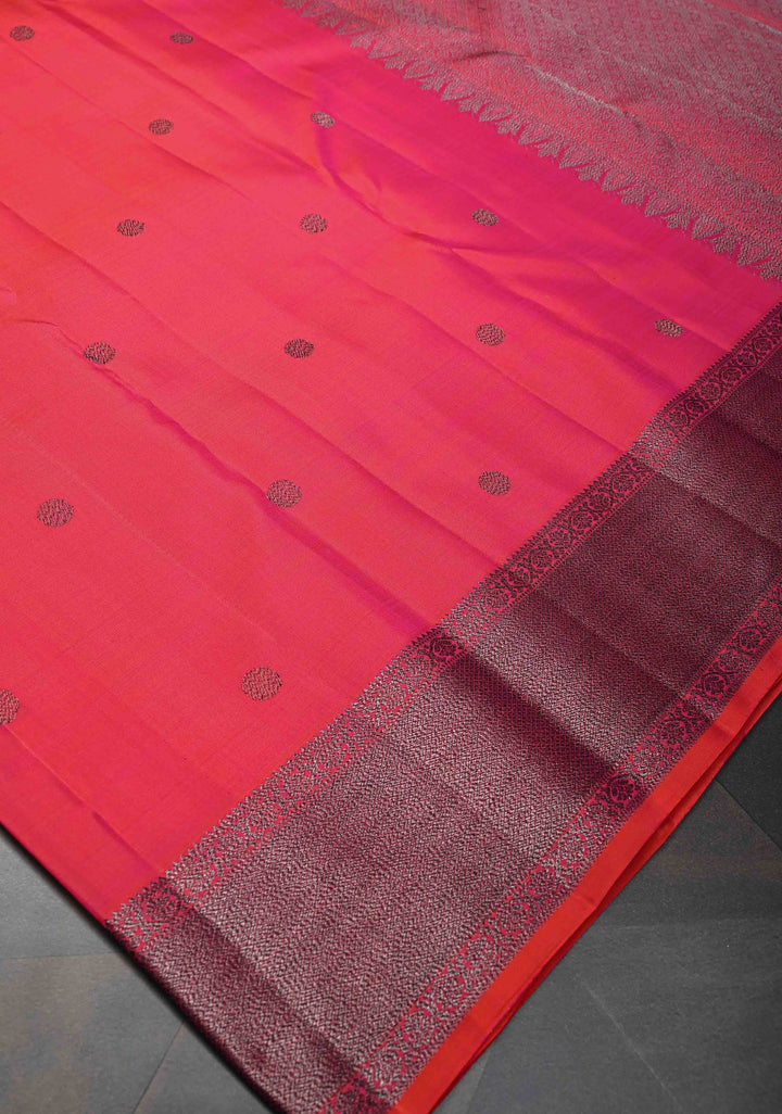 Pink dual tone Kanjivaram Pure Silk Saree with trendy Antique Black Zari Broder | SILK MARK CERTIFIED