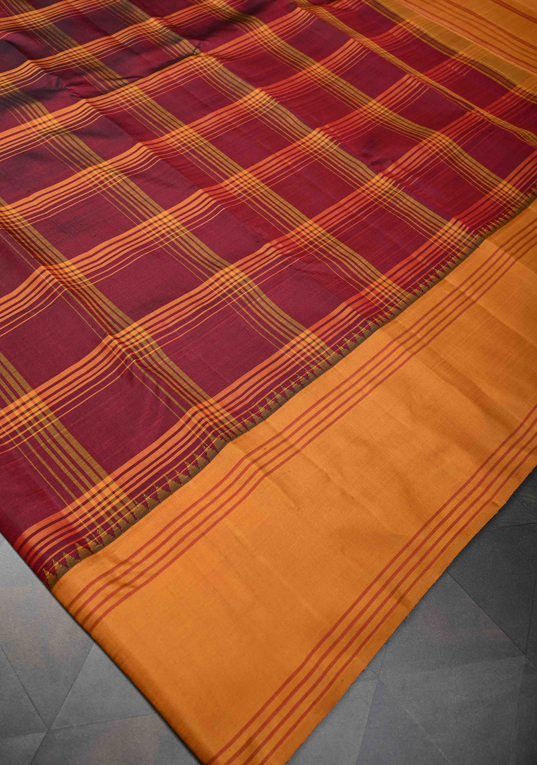 Maroon Kanjivaram Pure Silk Saree with Checks Pattern and Contrast Border | SILK MARK CERTIFIED