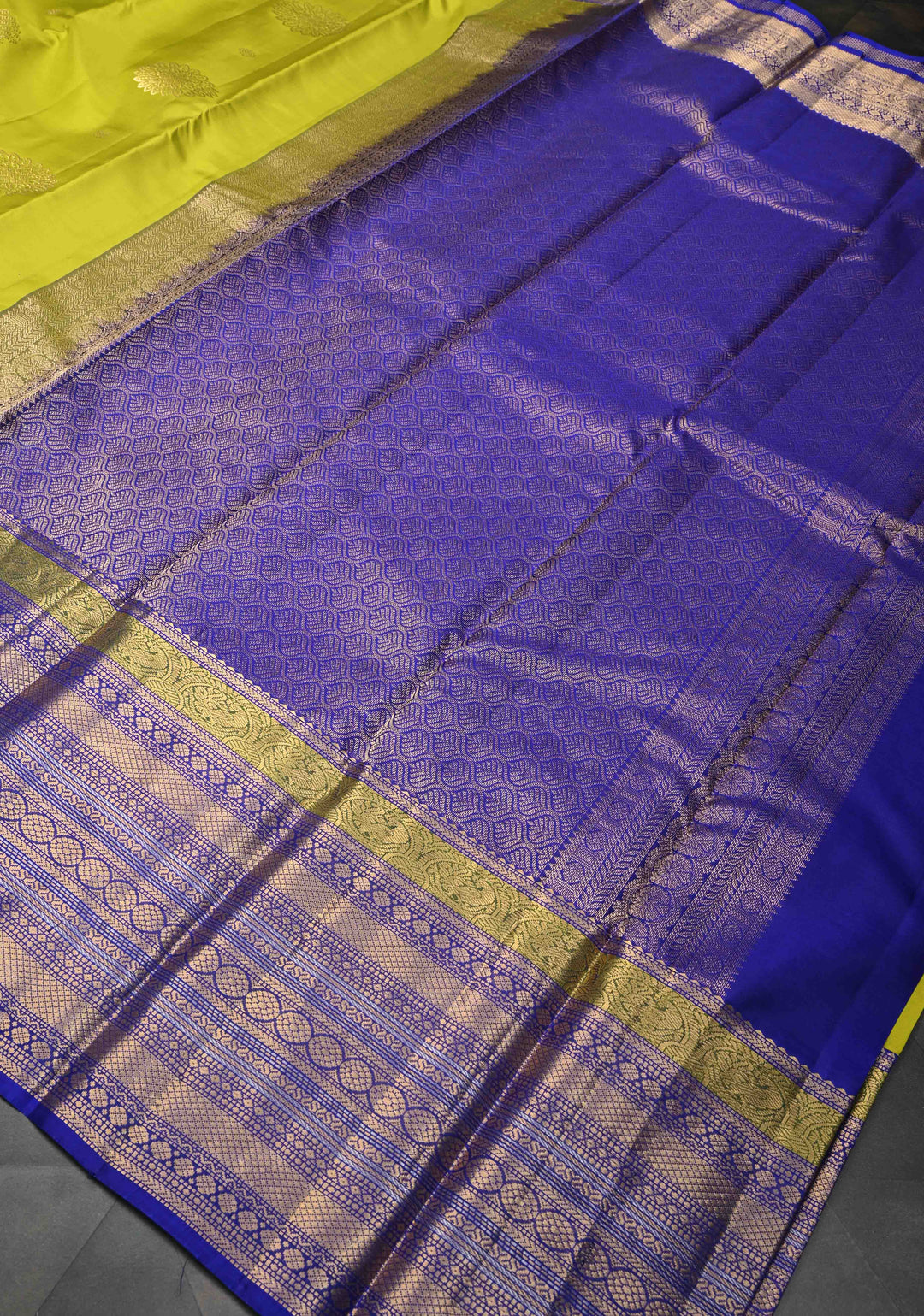 Chartreuse Kanjivaram Pure Silk Saree with Floral Zari Buttas and Contrast Wide Zari Border | SILK MARK CERTIFIED