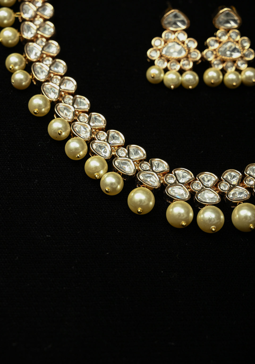 Kundan Necklace Set with off-white shell pearls